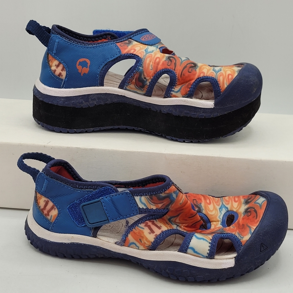 Keen Sandals Size 11 ☆ Left Shoe Is Raised .75 Inch ☆ Special Order **